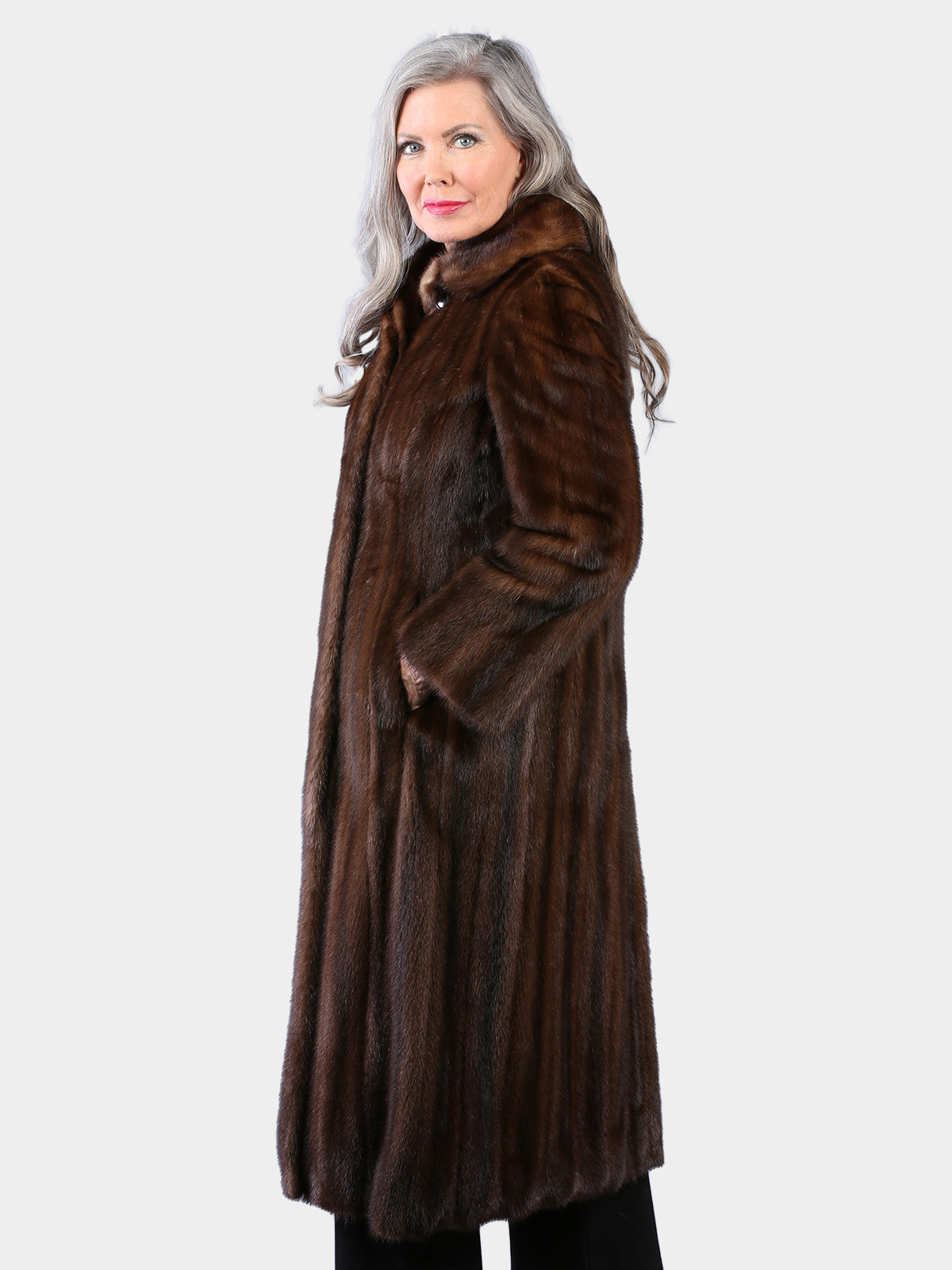 Woman's Vintage Natural Mahogany Female Mink Fur Coat