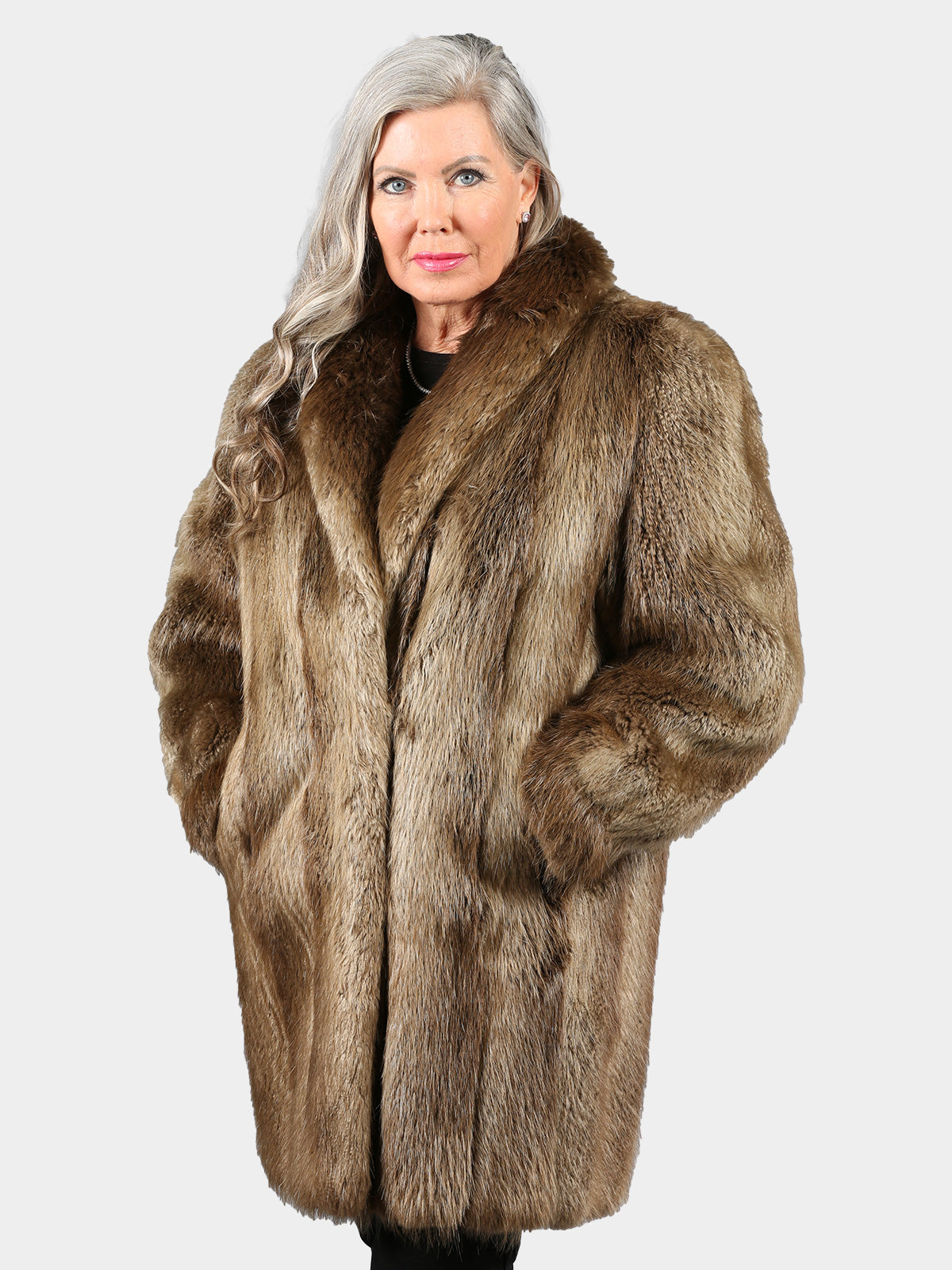 Woman's Natural Medium Tone Long Hair Beaver Stroller