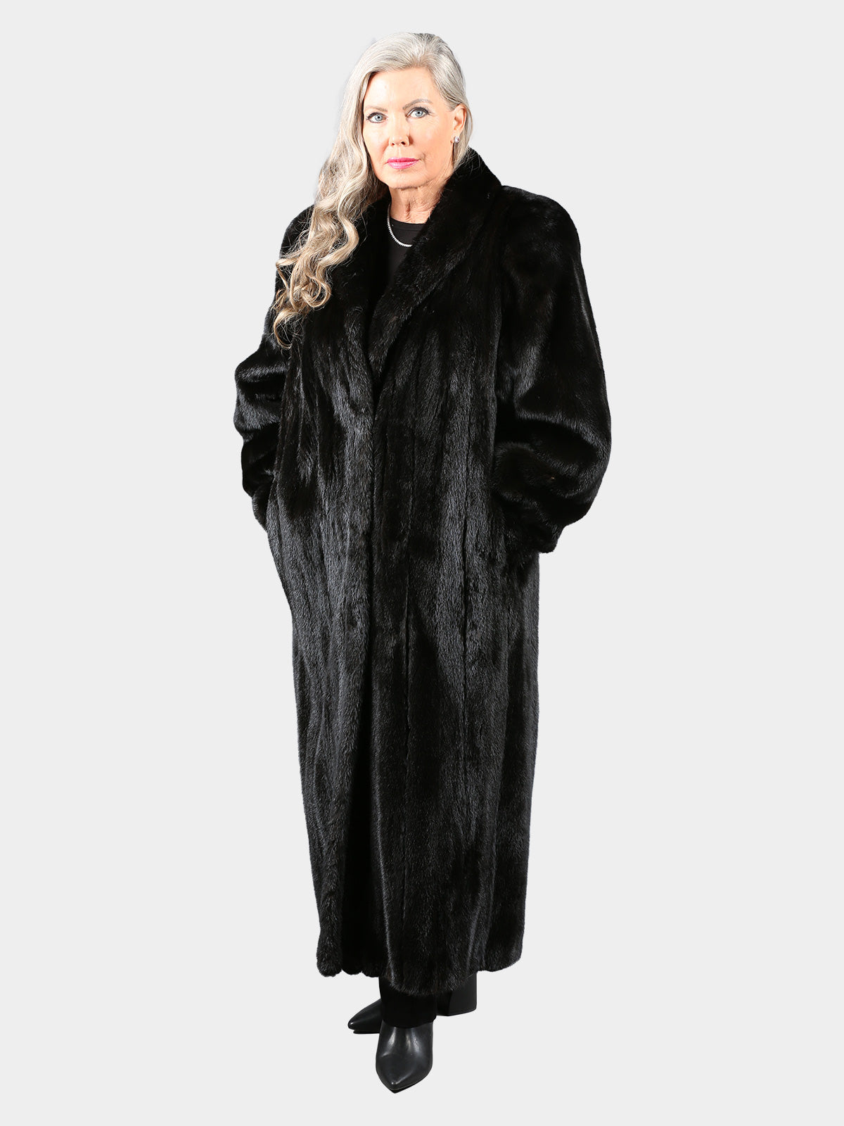 Woman's Ranch Mink Fur Coat