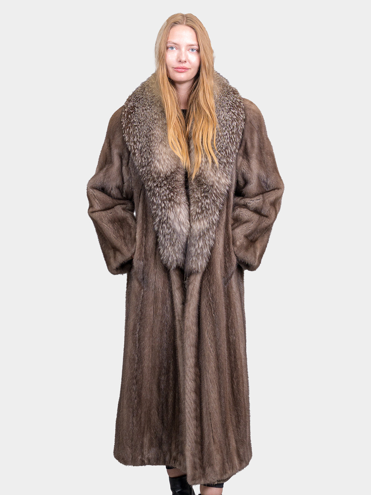 Women's Lutetia Mink Coat with Indigo Fox Collar