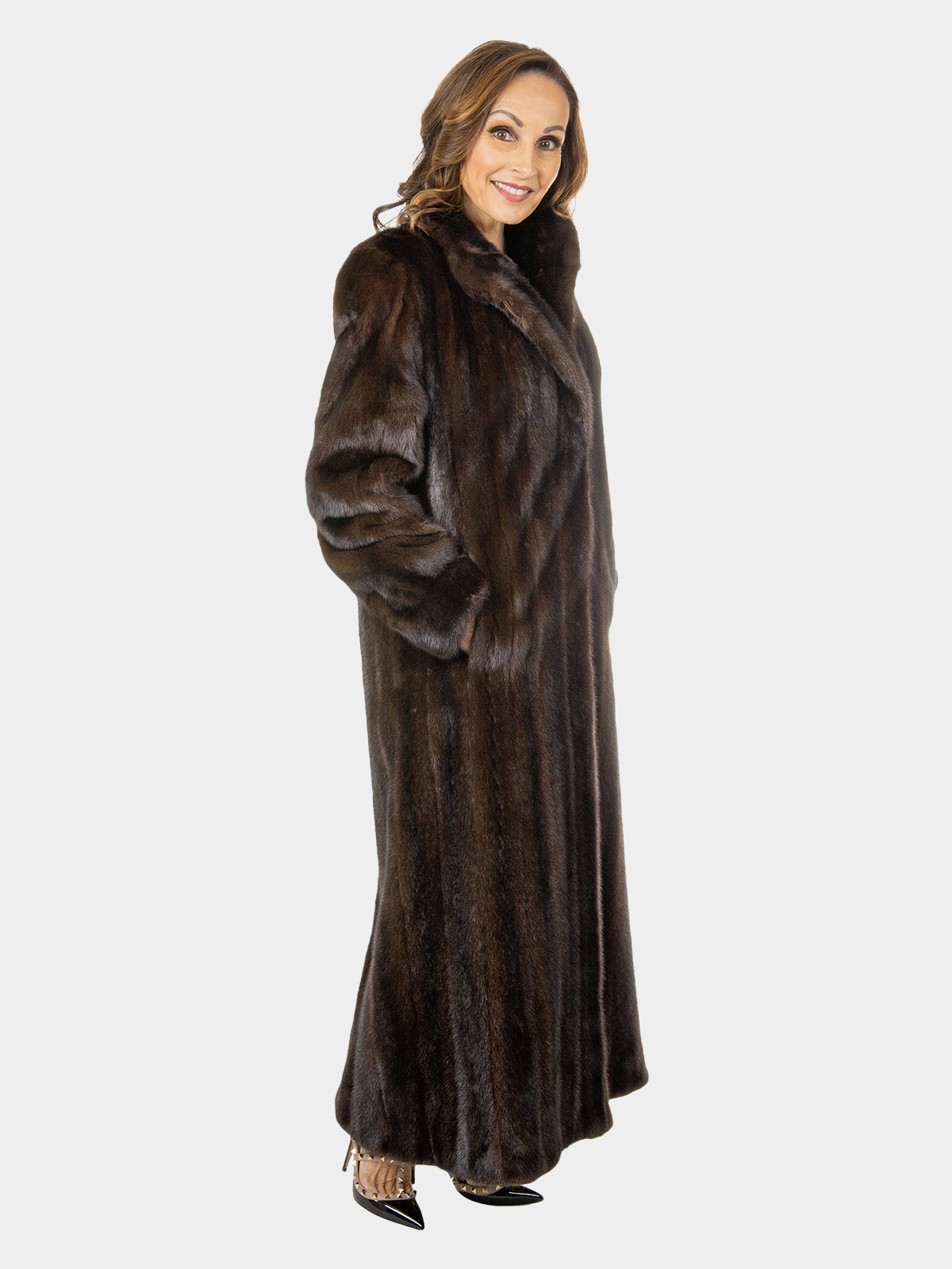Mahogany Female Mink Fur Coat - Medium (53672) | Estate Furs