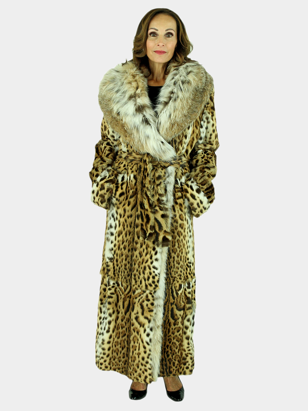 Woman's Spotted Cat Coat with Canadian Lynx Collar and Detachable Belt
