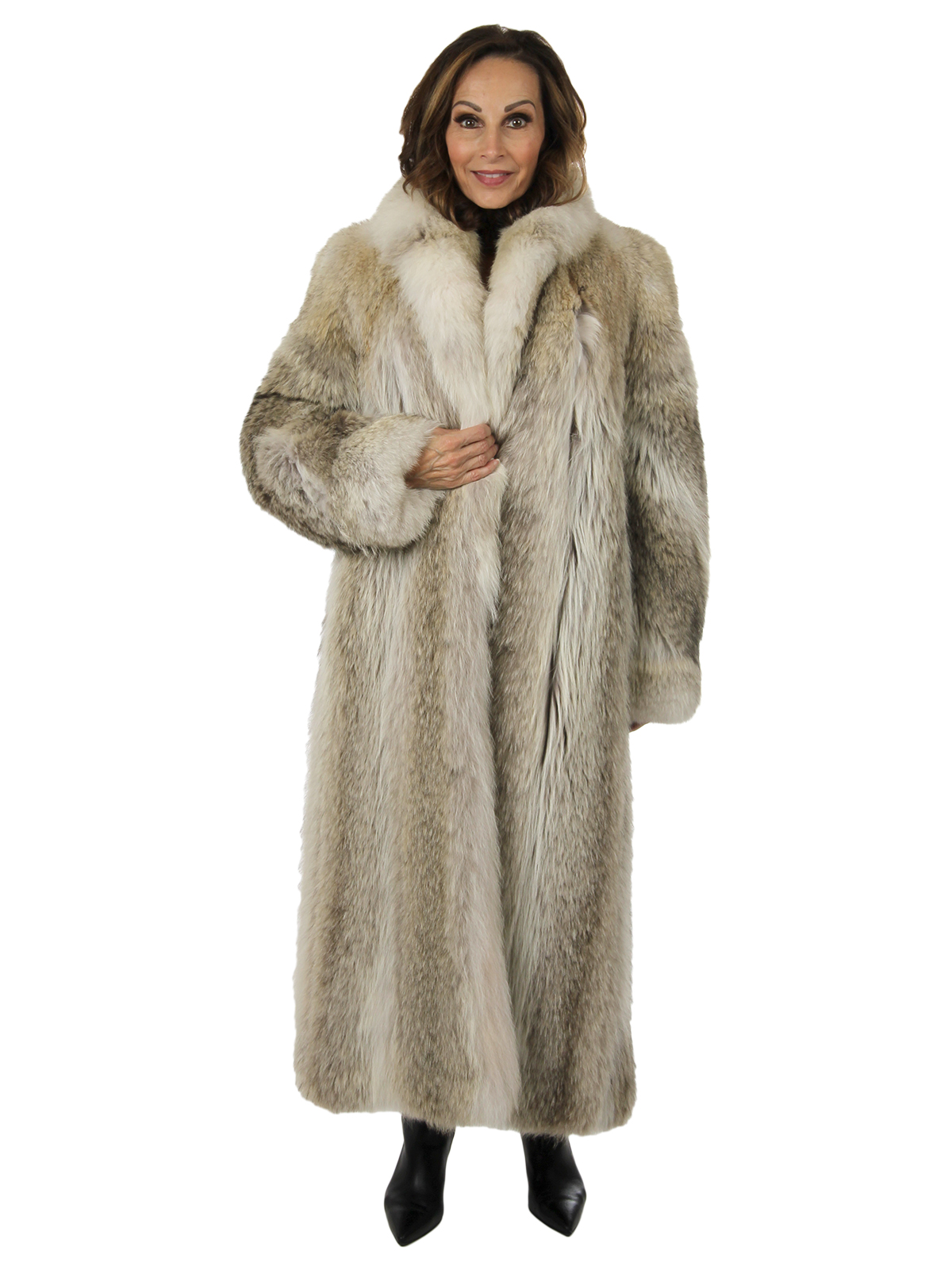 Woman's Coyote Fur Coat - Medium | Estate Furs