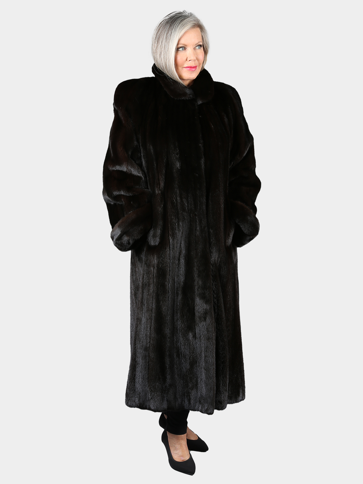 Woman's Ranch Female Mink Large Sweep Fur Coat