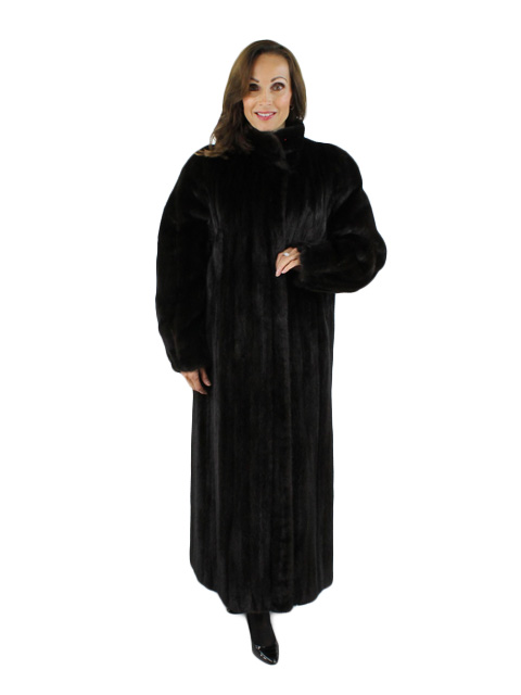 Ranch Female Mink Fur Coat - Women's Medium (10) | Estate Furs