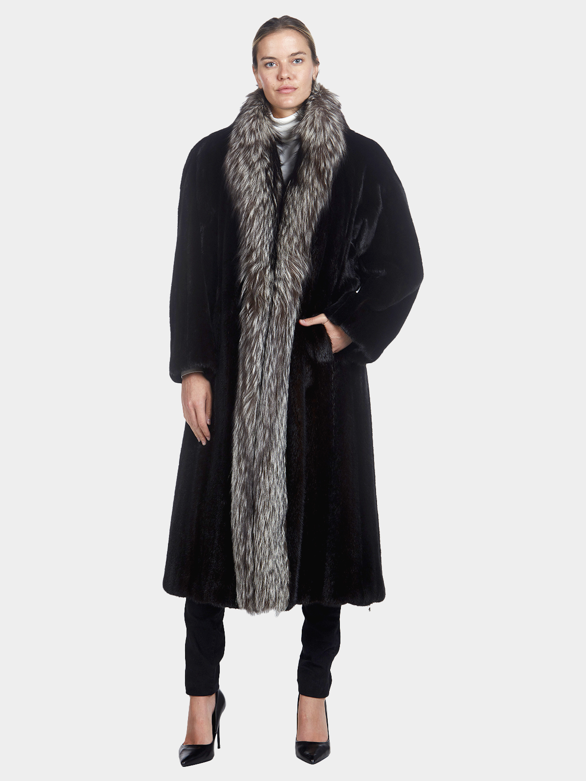 Natural Mahogany Female Mink Fur Coat - Estate Furs