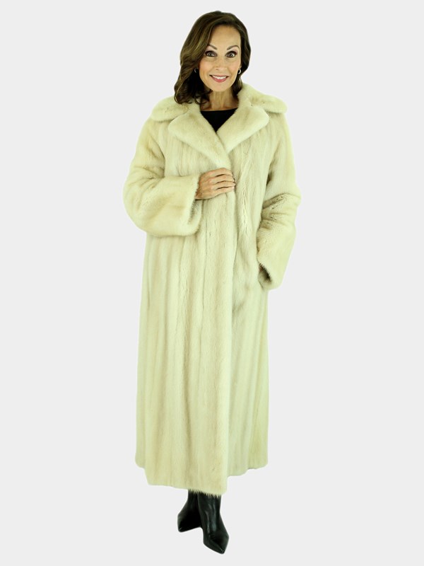 Woman's Tourmaline Mink Fur Coat