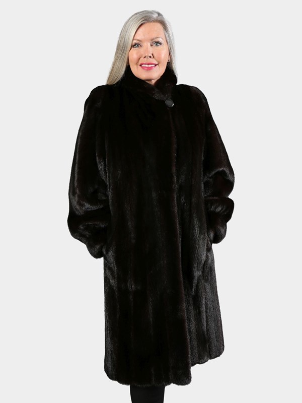 Woman's Ranch Female Mink Fur 7/8 Coat