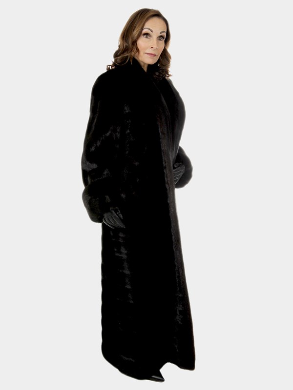 Woman's Oscar De LA Renta Ranch Female Mink Coat