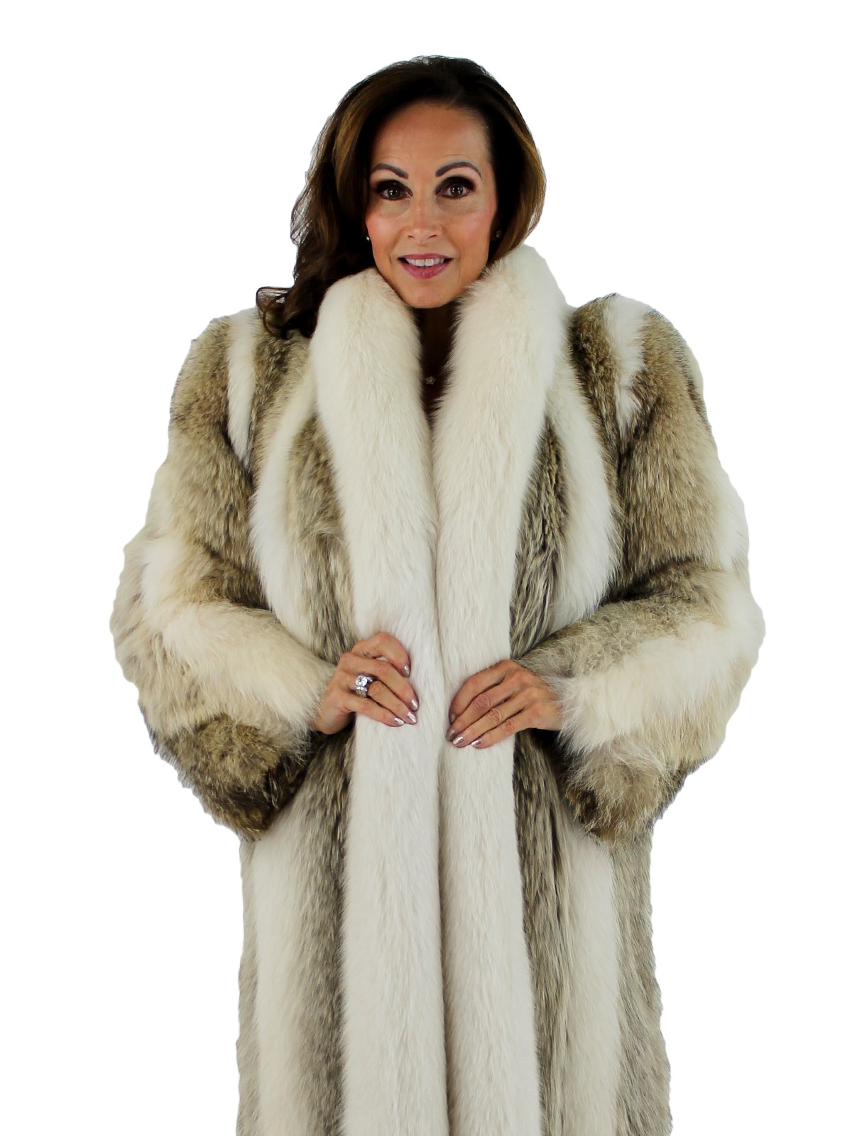Coyote Fur Coat - Women's Medium | Estate Furs