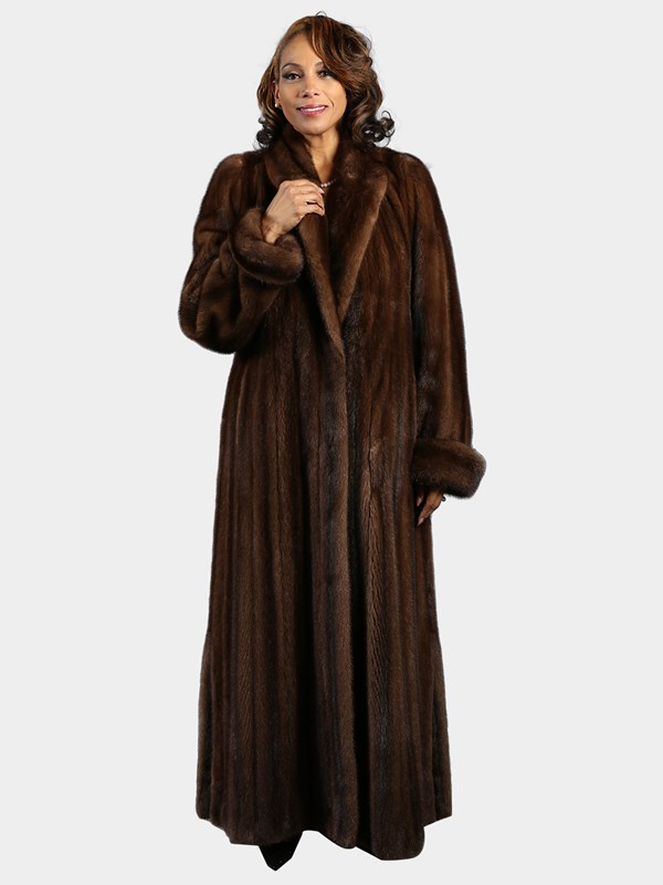 Woman's Demi Buff Female Mink Fur Coat (Extra Long)