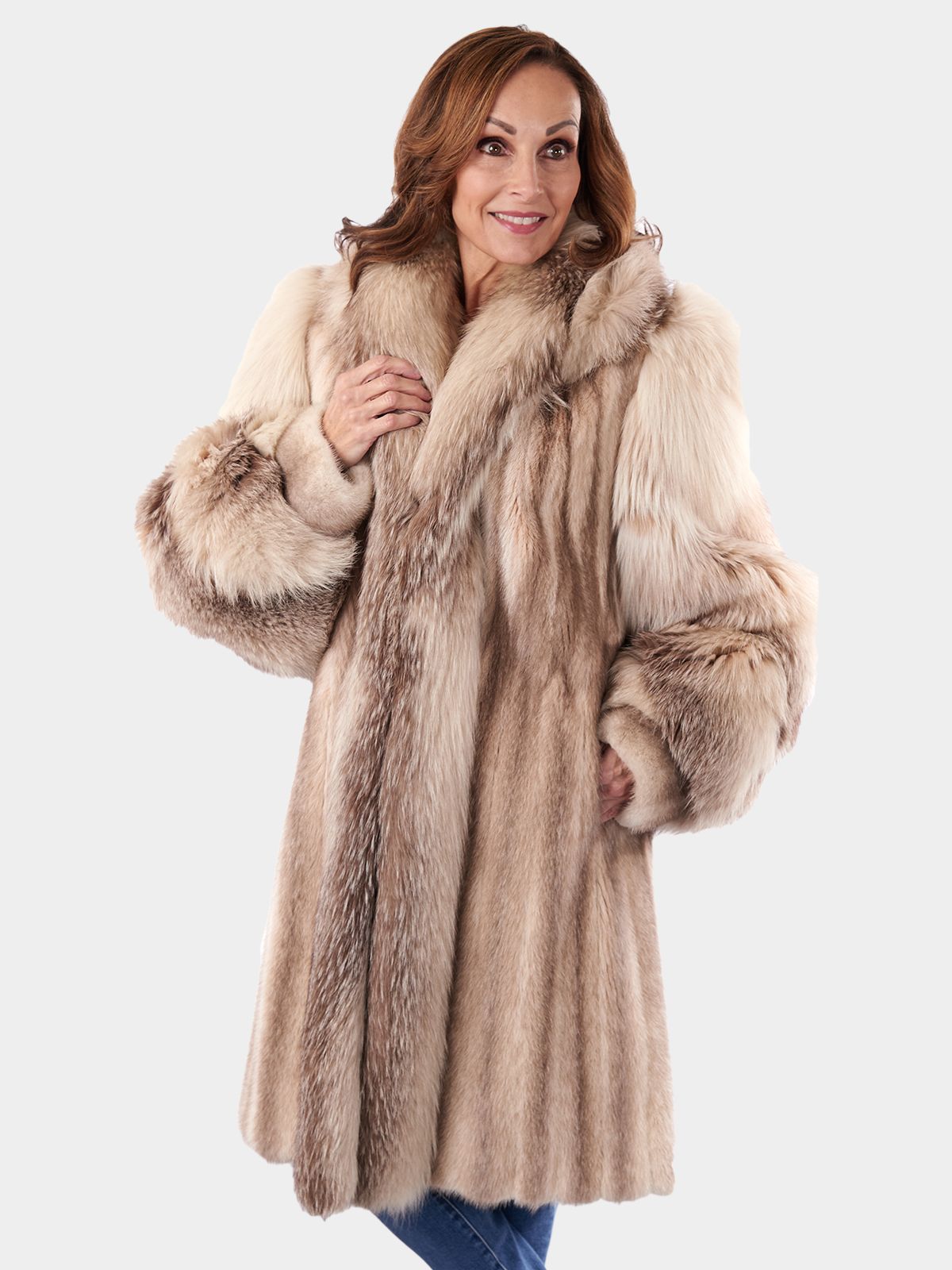 Mink Fur Coat in Brown Color With a Collar 