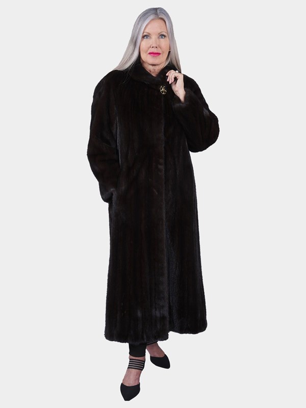 Woman's Ranch Female Mink Fur Coat