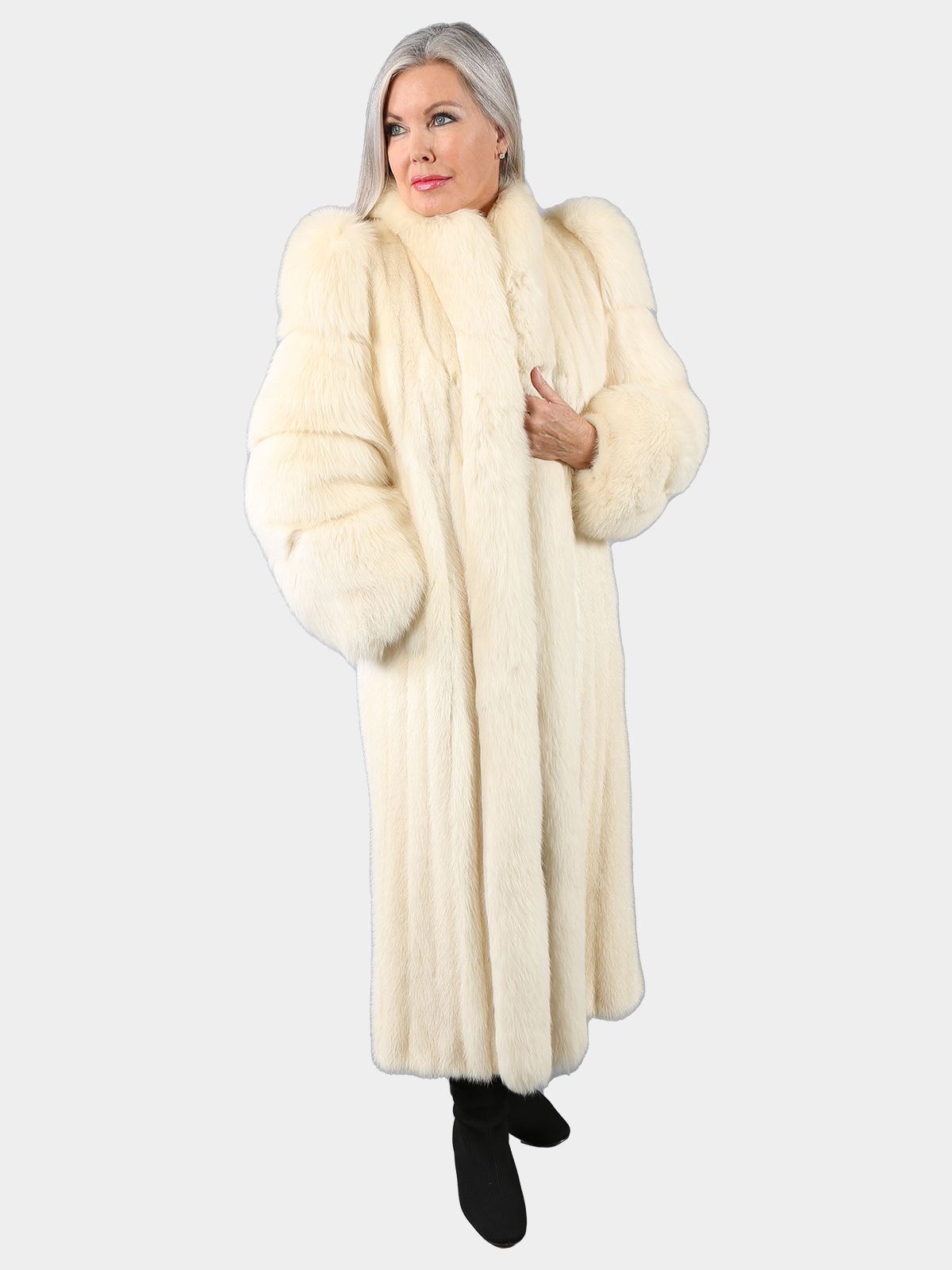 Natural Mahogany Female Mink Fur Coat - Estate Furs