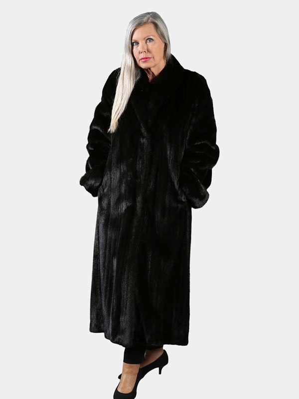 Woman's Ranch Female Mink Fur Coat