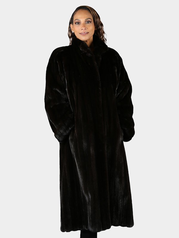 Woman's Neiman Marcus Ranch Female Mink Fur Coat