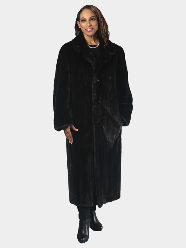 Man's Natural Ranch Female Mink Fur Coat