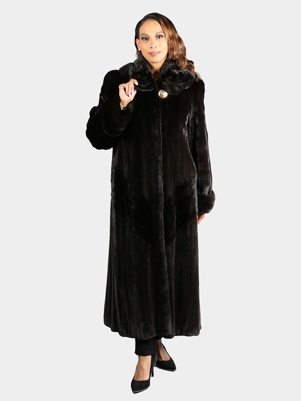 Woman's Louis Feraud Natural Ranch Female Mink Fur Coat
