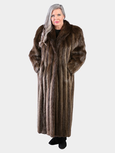 Woman's Natural Medium Tone Long Hair Beaver Fur Coat