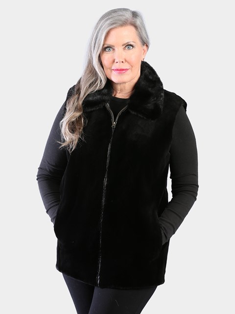 Woman's Dyed Black Sheared Mink Fur Vest Reversing to Leather