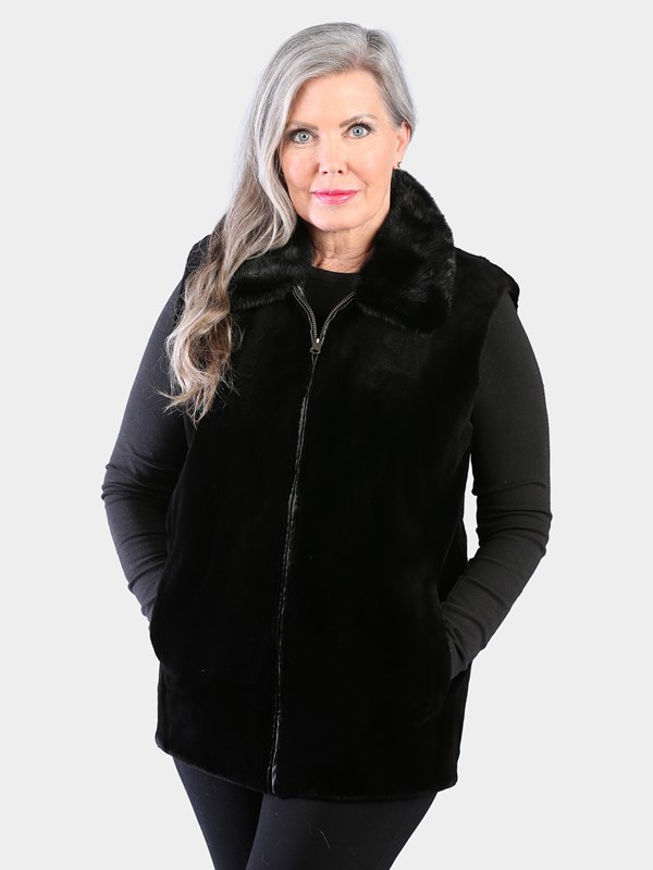 Woman's Dyed Black Sheared Mink Fur Vest Reversing to Leather