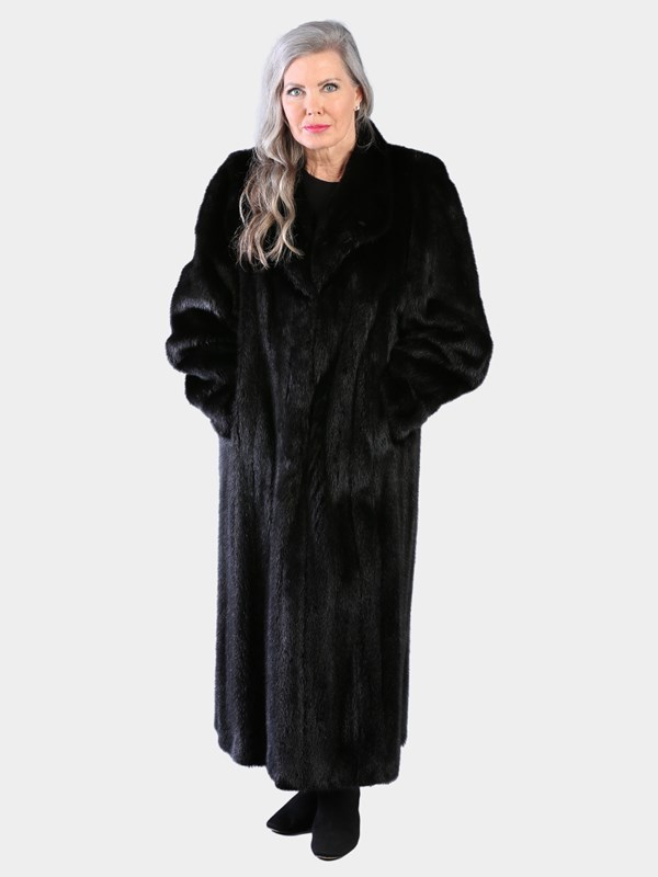 Woman's Natural Ranch Mink Fur Coat
