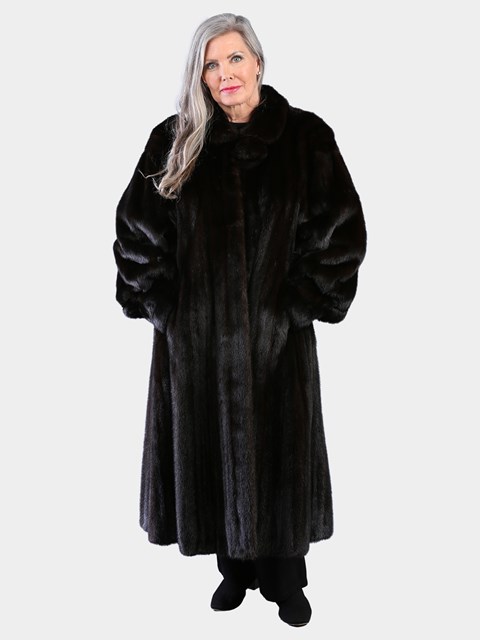 Woman's Natural Ranch Female Mink Fur Coat