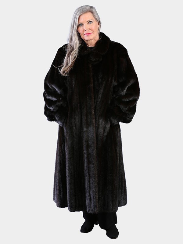 Woman's Natural Ranch Female Mink Fur Coat