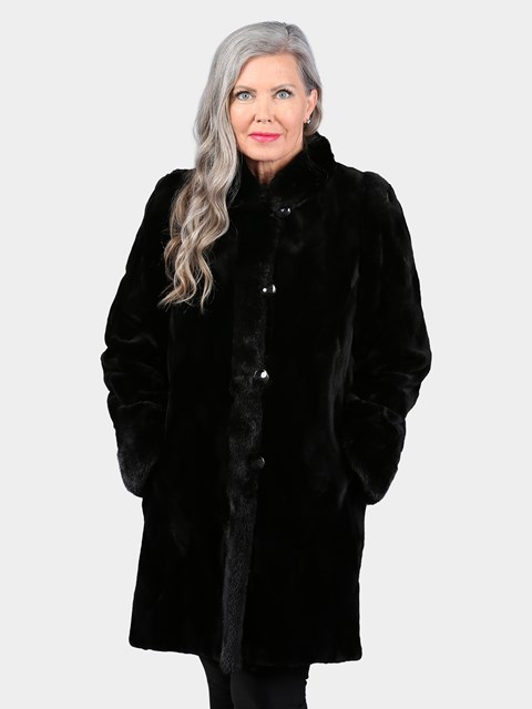 Woman's Dyed Black Sculptured Sheared Mink Fur Stroller (Reversible)