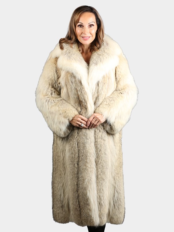 Woman's Petite Natural Vintage Cayote Fur Coat