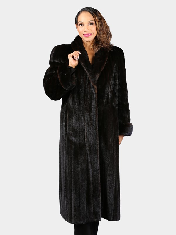 Woman's Natural Ranch Female Mink Fur Coat