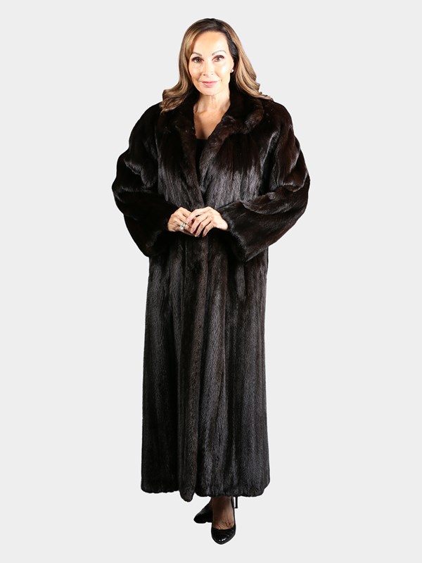 Woman's Natural Ranch Female Mink Fur Coat