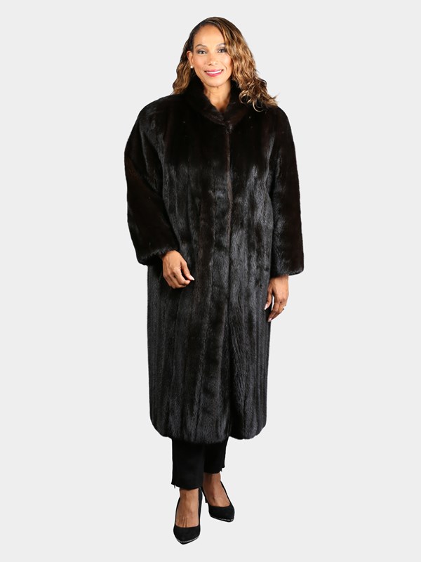 Woman's Plus Size Dyed Black Mink Fur Coat
