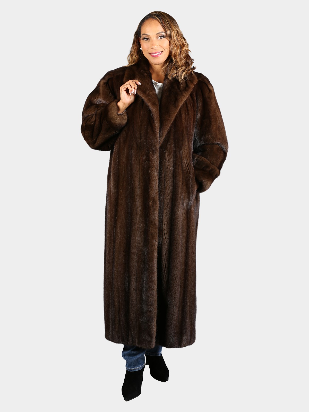 Woman's Natural Mahogany Mink Fur Coat