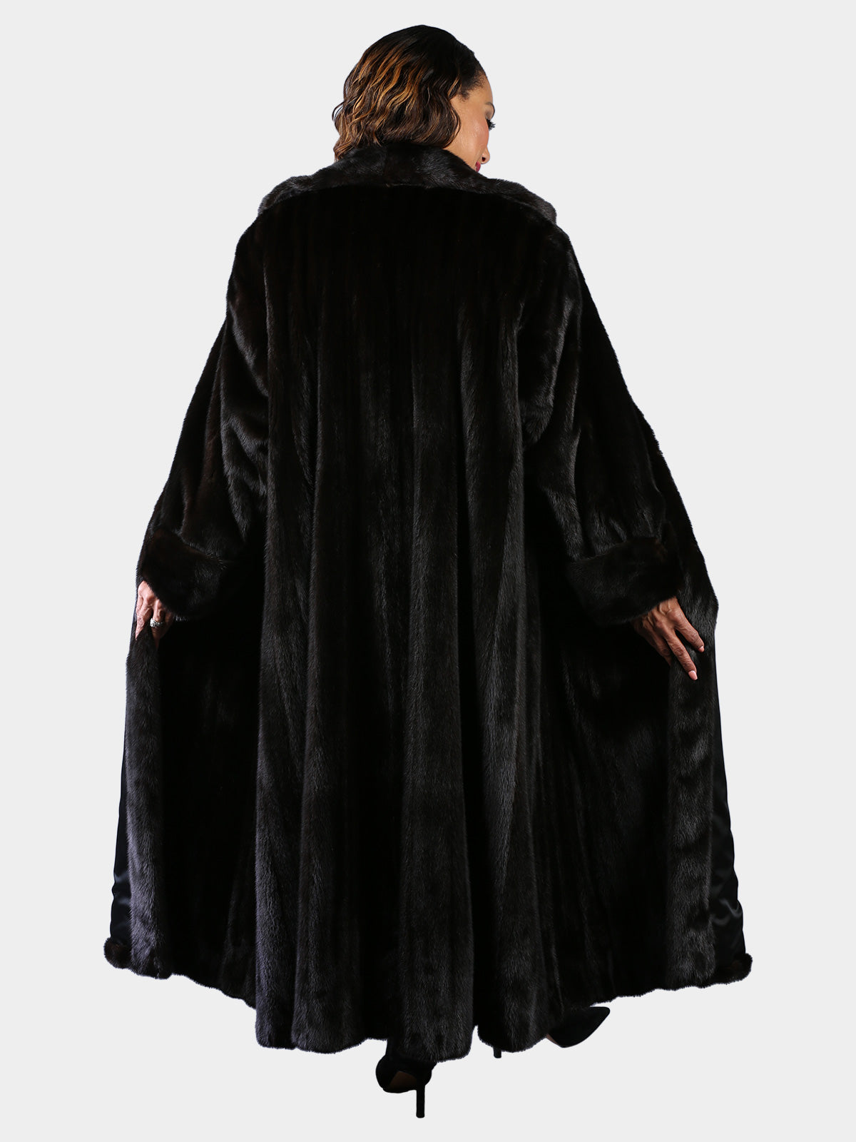 Woman's Plus Size Natural Ranch Female Mink Fur Coat