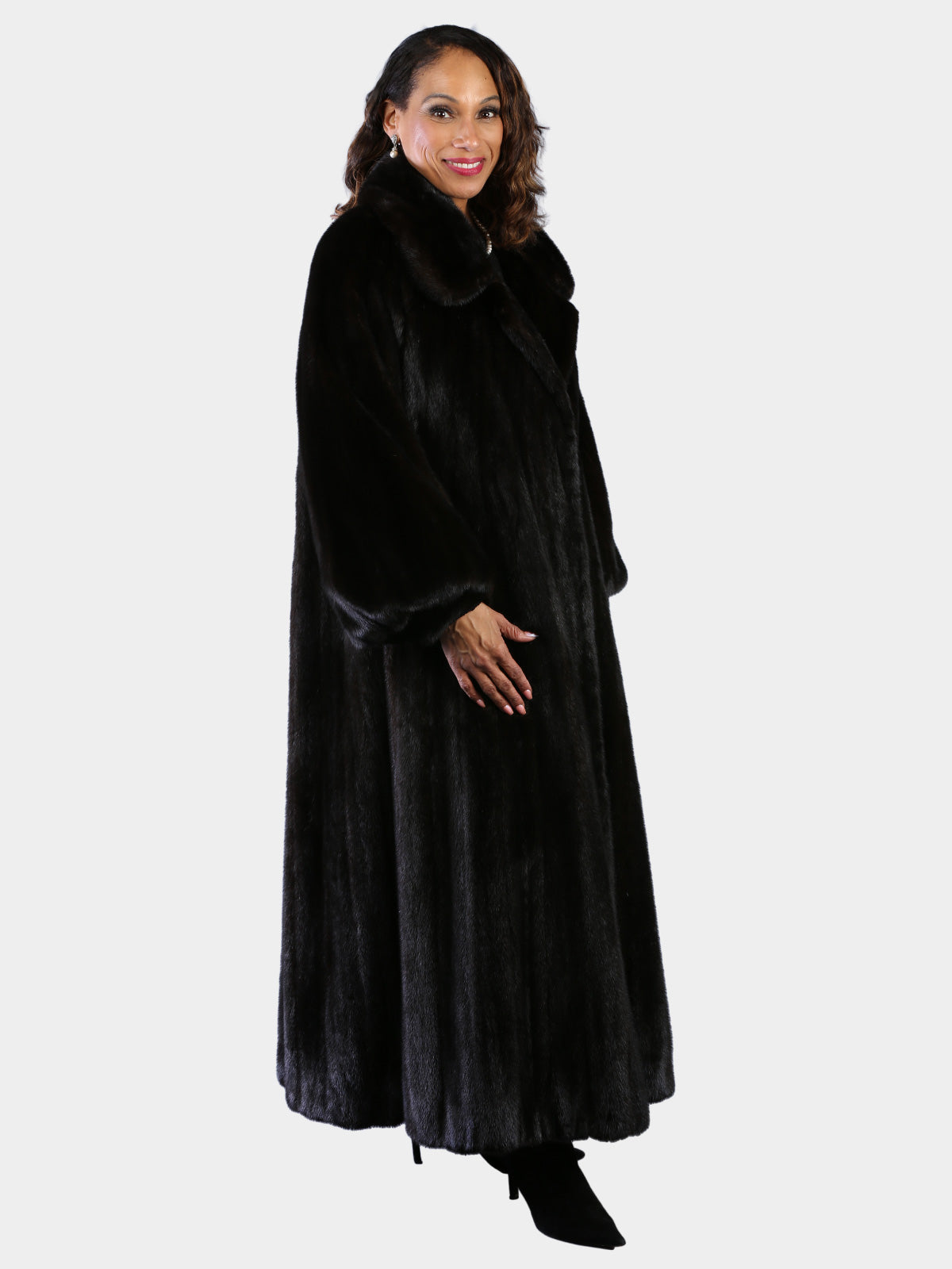 Woman's Natural Ranch Female Mink Fur Coat