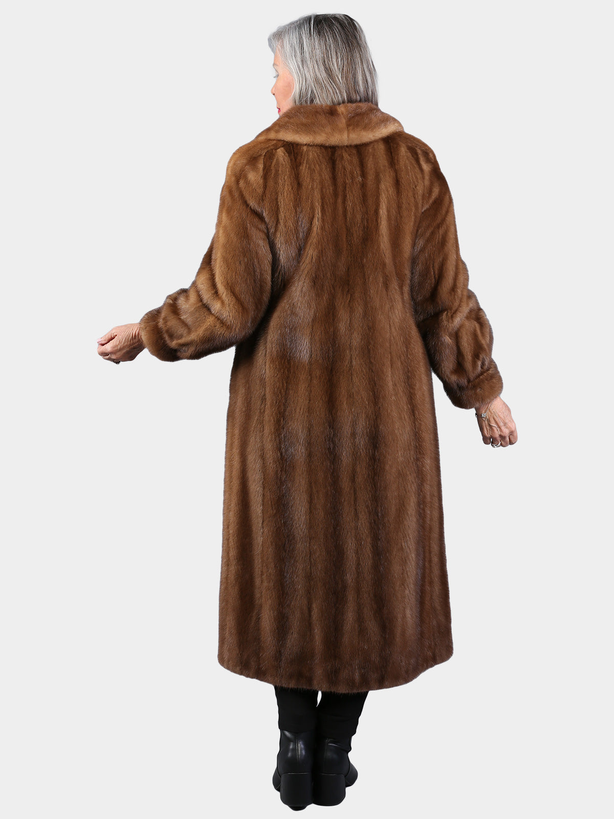 Woman's Petite Natural Vintage Lunaraine Mink Fur Coat