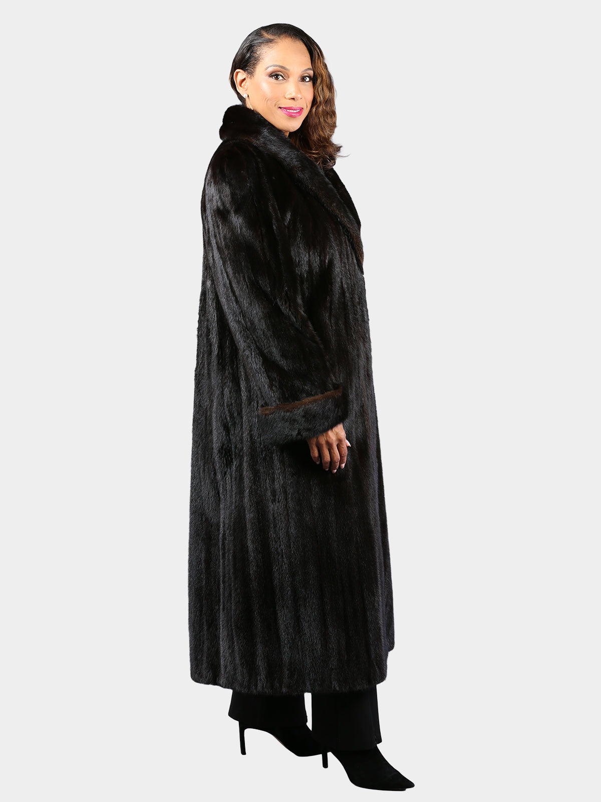 Woman's Natural Ranch Female Mink Fur Coat