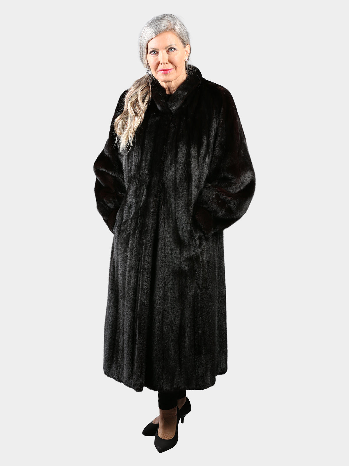 Woman's Ranch Female Mink Fur Coat
