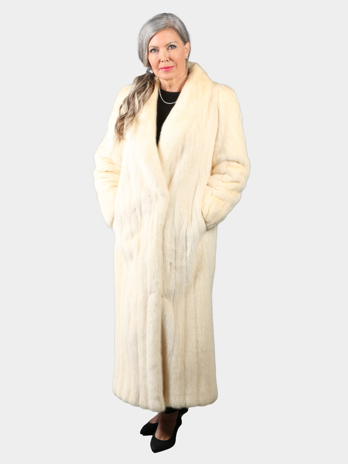 Woman's Natural Cream Female Mink Fur Coat