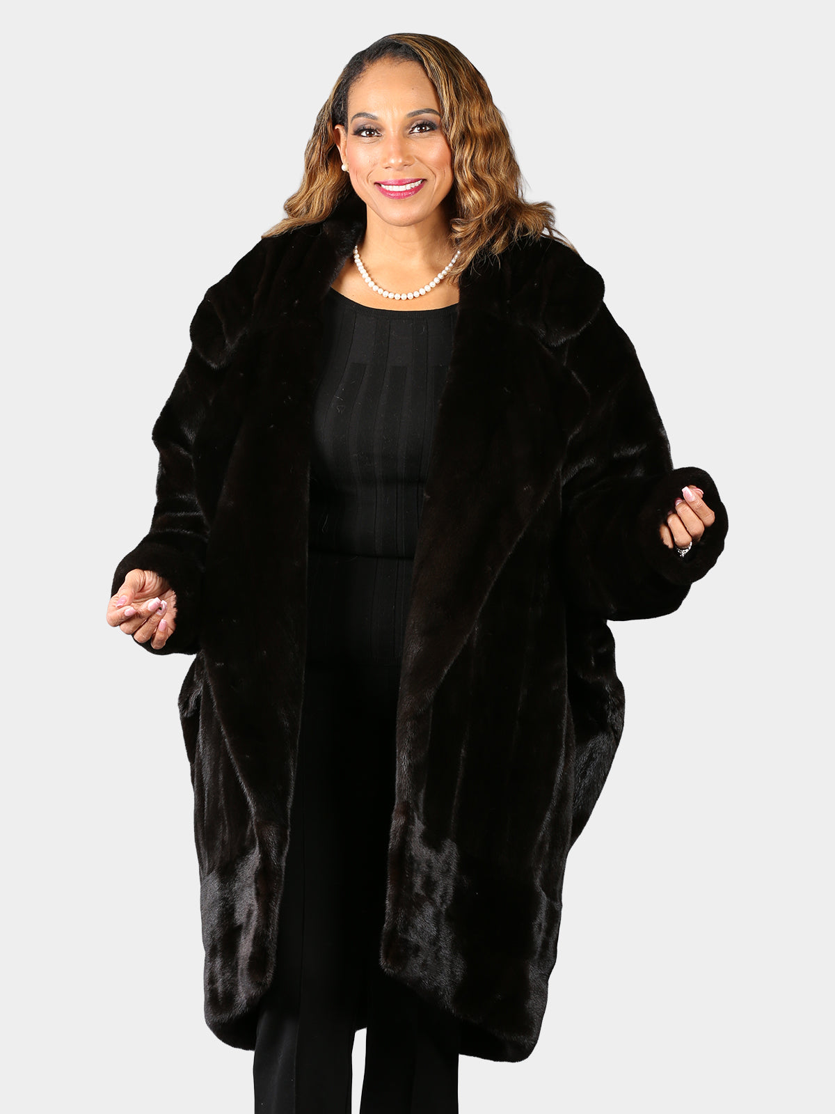 Woman's Ranch Female Mink Fur Cape/Coat