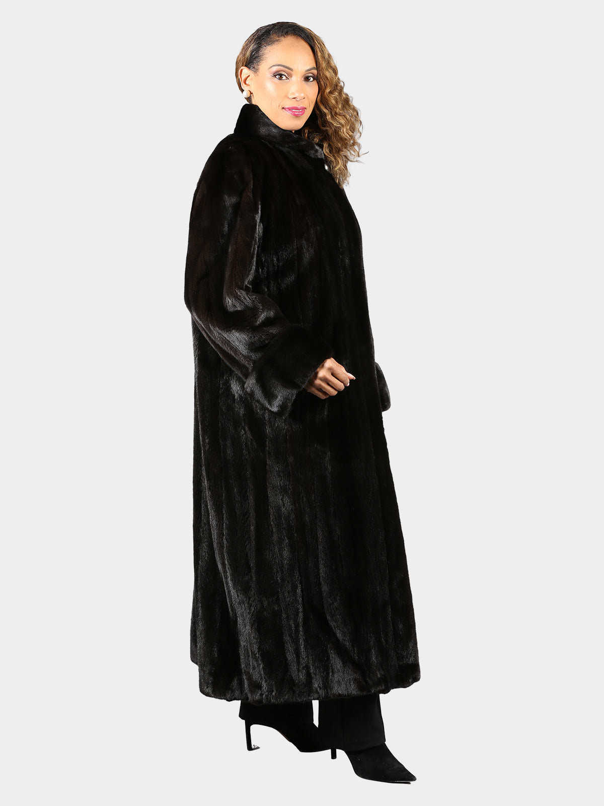 Woman's Ranch Female Blackglama Mink Fur Coat