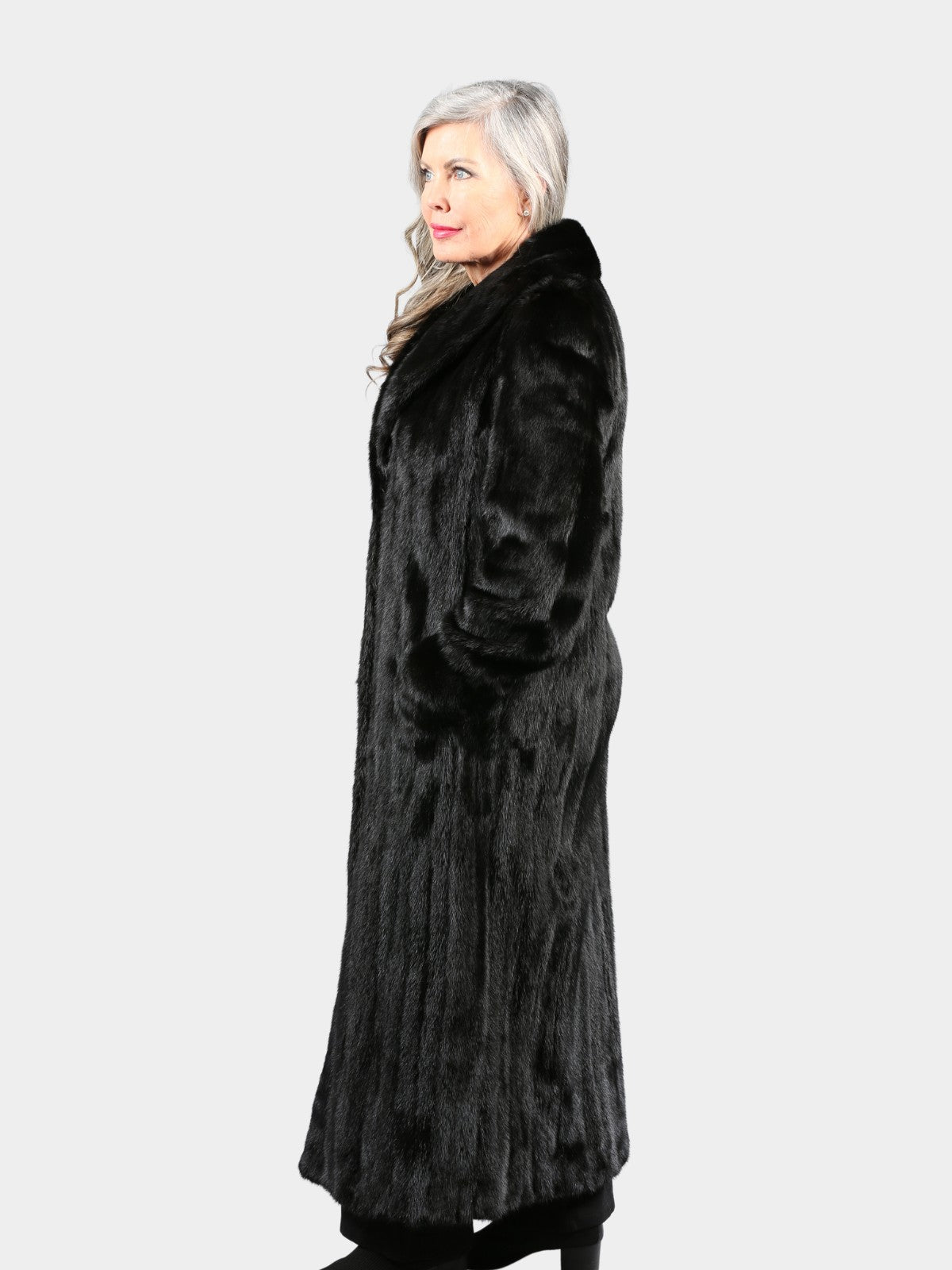 Woman's Dyed Black Female Mink Fur Coat
